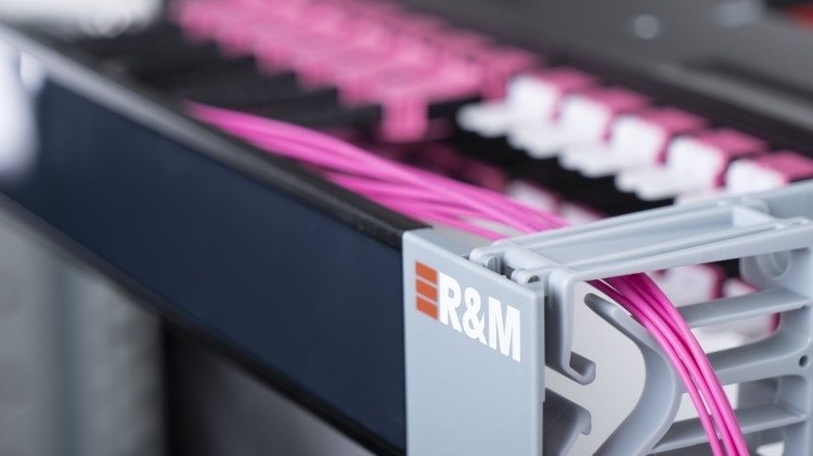 R&M introduces its new revolutionary mixed-use Netscale 48 patch panel